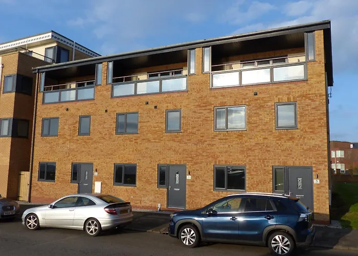 Wave Song - Hornsea Town House With Sea Views And Balconies